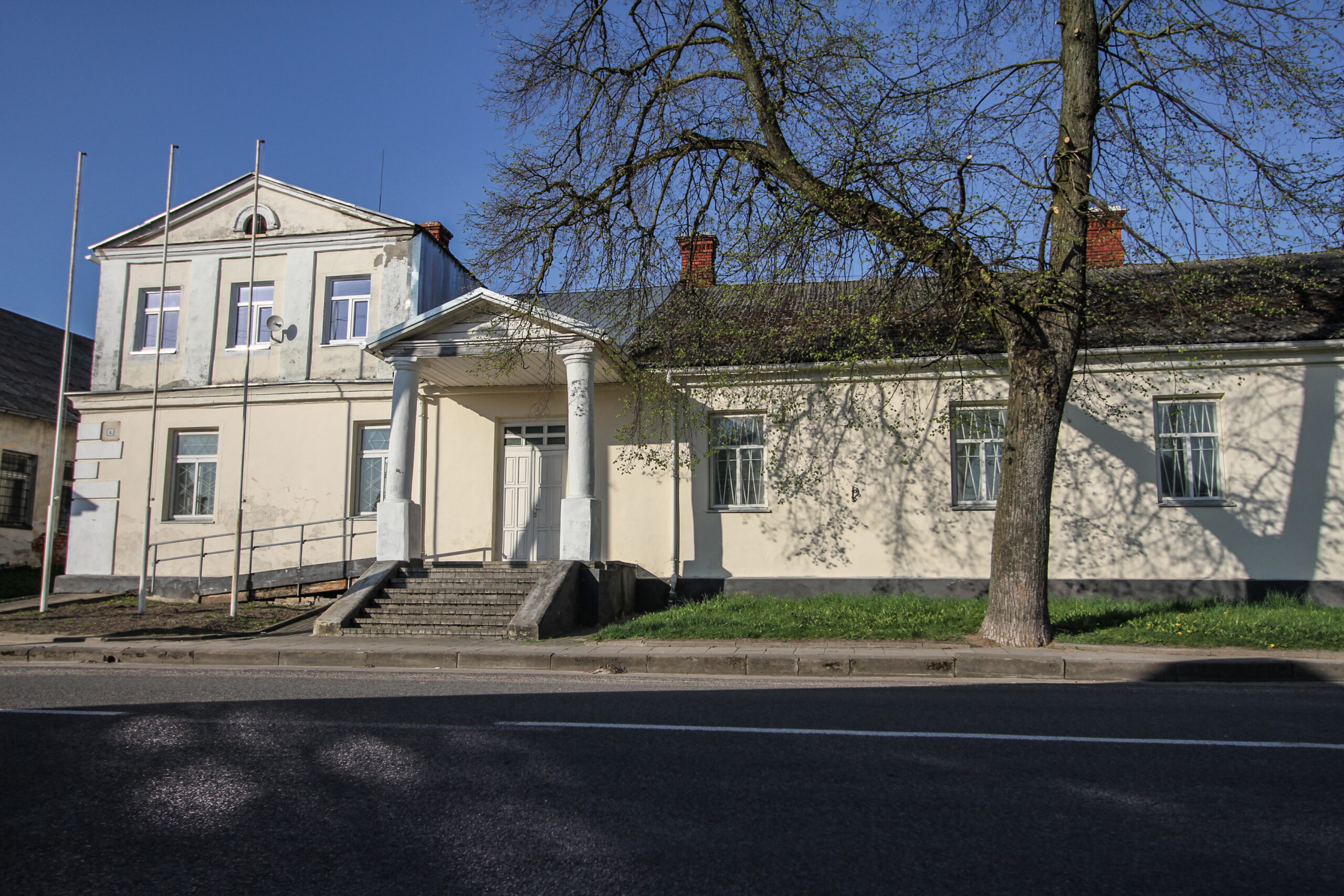 Buvęs kino teatras „Aušra” Žiežmariuose
