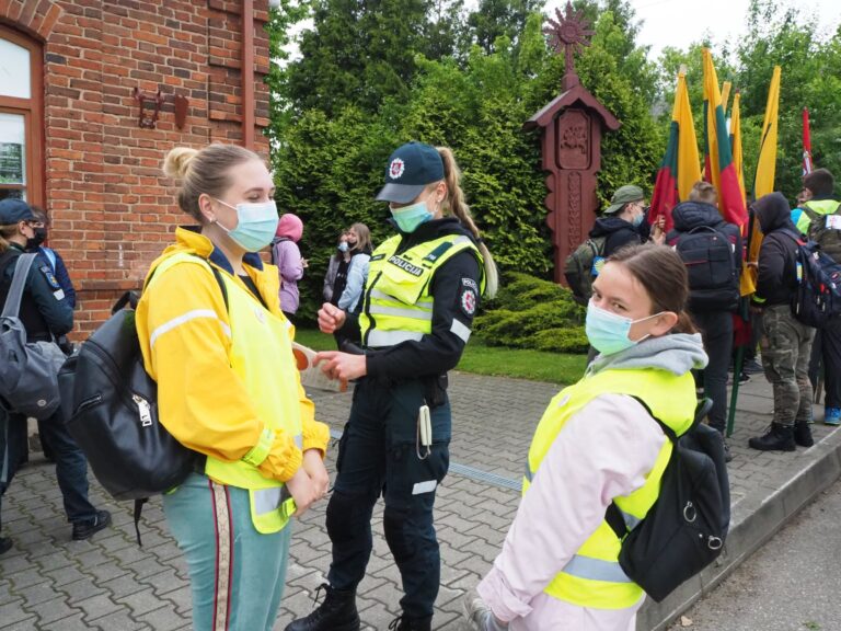 Šv. Jokūbo kelio jaunieji ambasadoriai žygiavo maršrutu: Žiežmariai-Kaišiadorys-Žasliai-Guronys