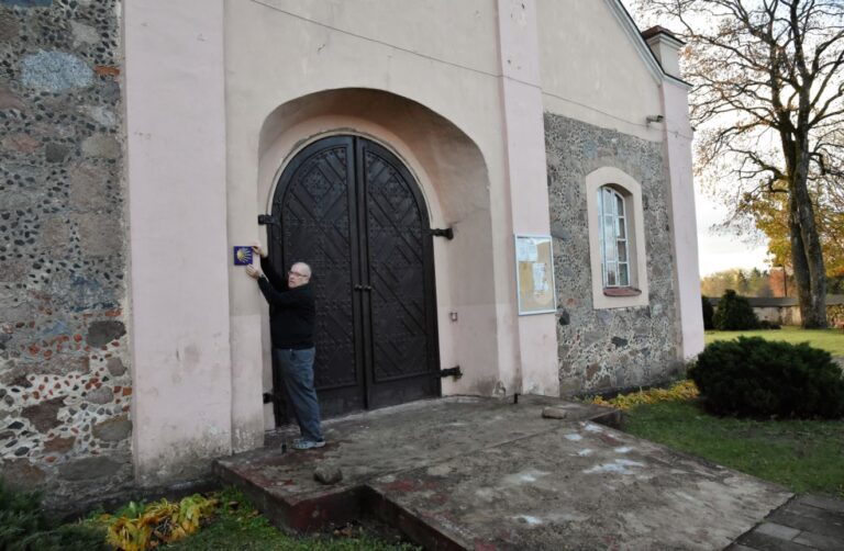 Merkinės Švč. Mergelės Marijos Ėmimo į dangų bažnyčia