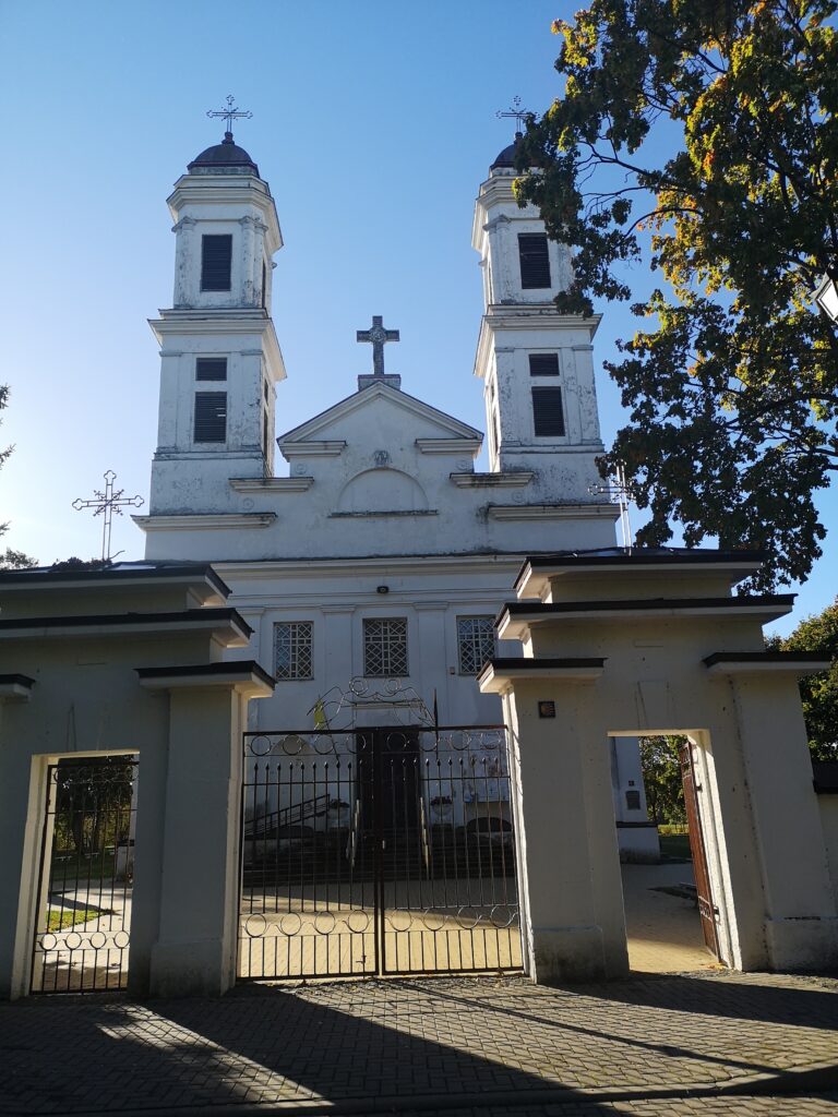 Jonavos Šv. apaštalo Jokūbo bažnyčia