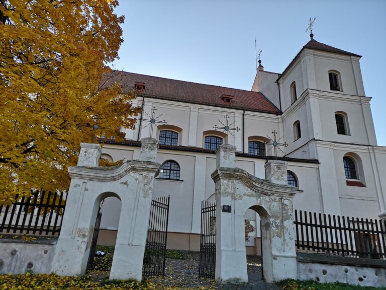 Trakų Švč. Mergelės Marijos Apsilankymo parapinė bažnyčia