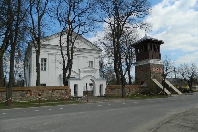 Giedraičių bažnyčia ir varpinė